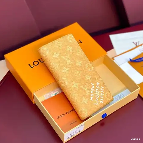 2411YA0075 Bags LV 0816